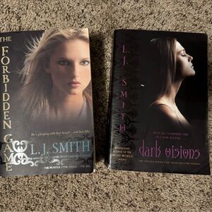 L.J. Smith Book Set